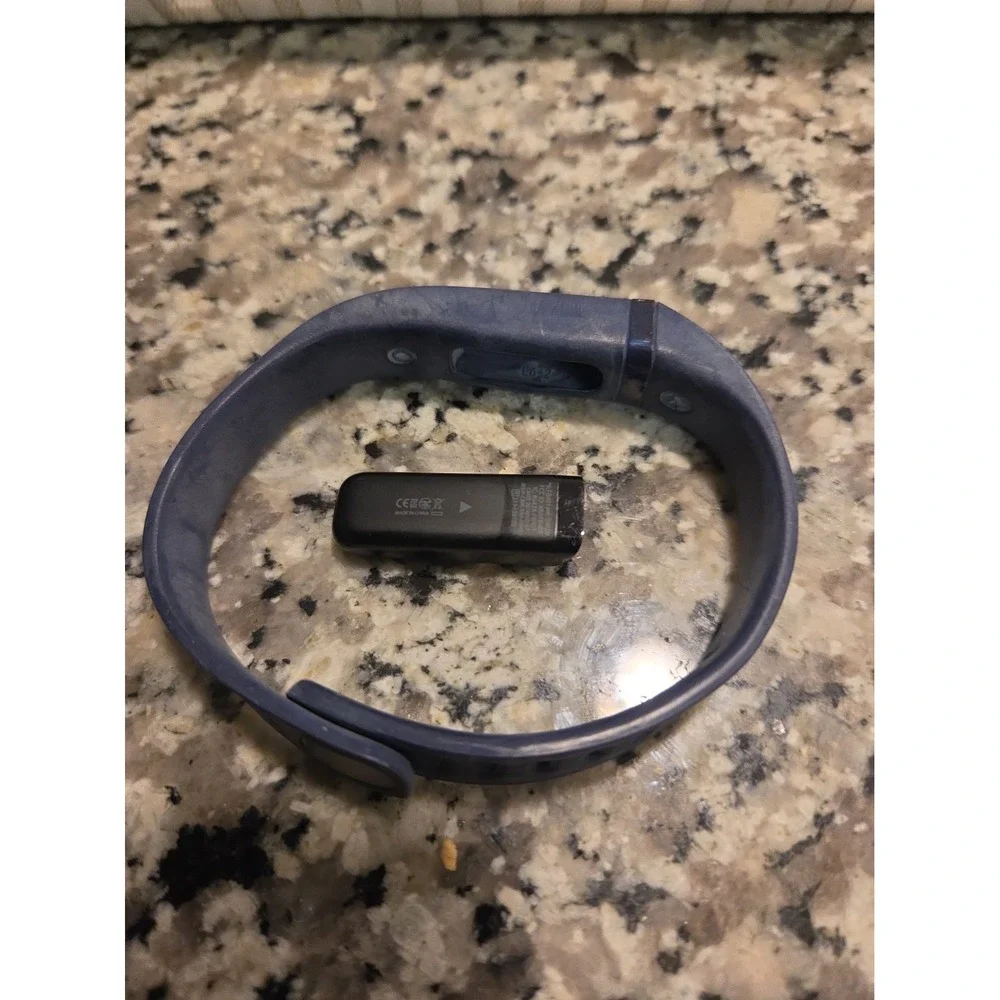 Fitbit Flex 2 Activity Tracker Blue Wristband Bluetooth No Charging Cable